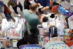 Сувенирные деньги позволили мужчине обмануть россиянина на 10 миллионов рублей