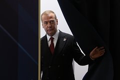 Медведев рассказал о ядерном и термоядерном оружии Ирана