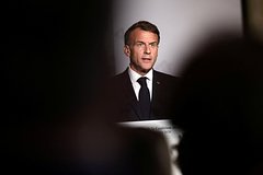 Макрон анонсировал военные учения в соседних с Украиной странах