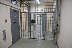 Россиянин совершил сексуальные действия в отношении несовершеннолетней девочки