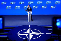 Генсек НАТО сравнил альянс с футбольной командой